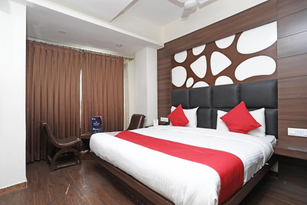 Oyo 4956 Hotel Maharaja Palace Kanpur Dış mekan fotoğraf
