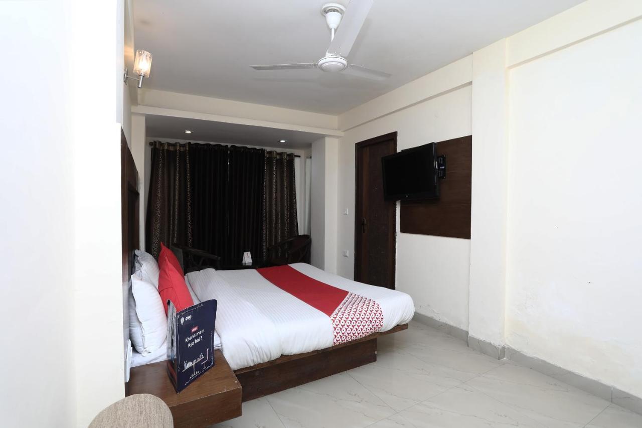 Oyo 4956 Hotel Maharaja Palace Kanpur Dış mekan fotoğraf