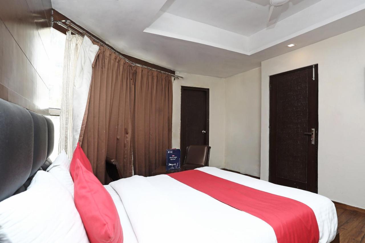 Oyo 4956 Hotel Maharaja Palace Kanpur Dış mekan fotoğraf