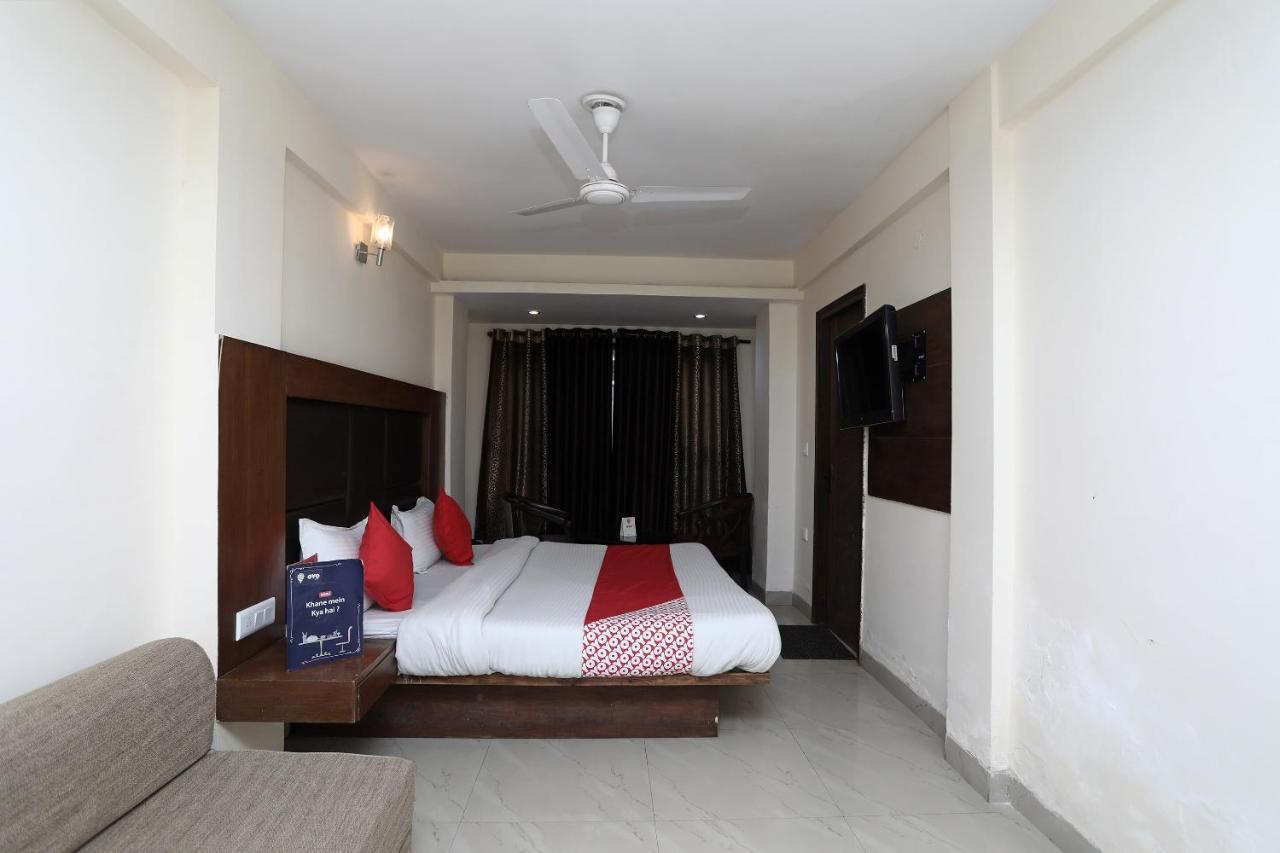 Oyo 4956 Hotel Maharaja Palace Kanpur Dış mekan fotoğraf