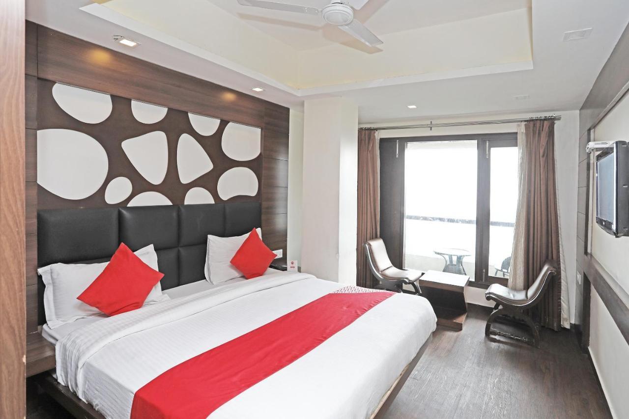 Oyo 4956 Hotel Maharaja Palace Kanpur Dış mekan fotoğraf