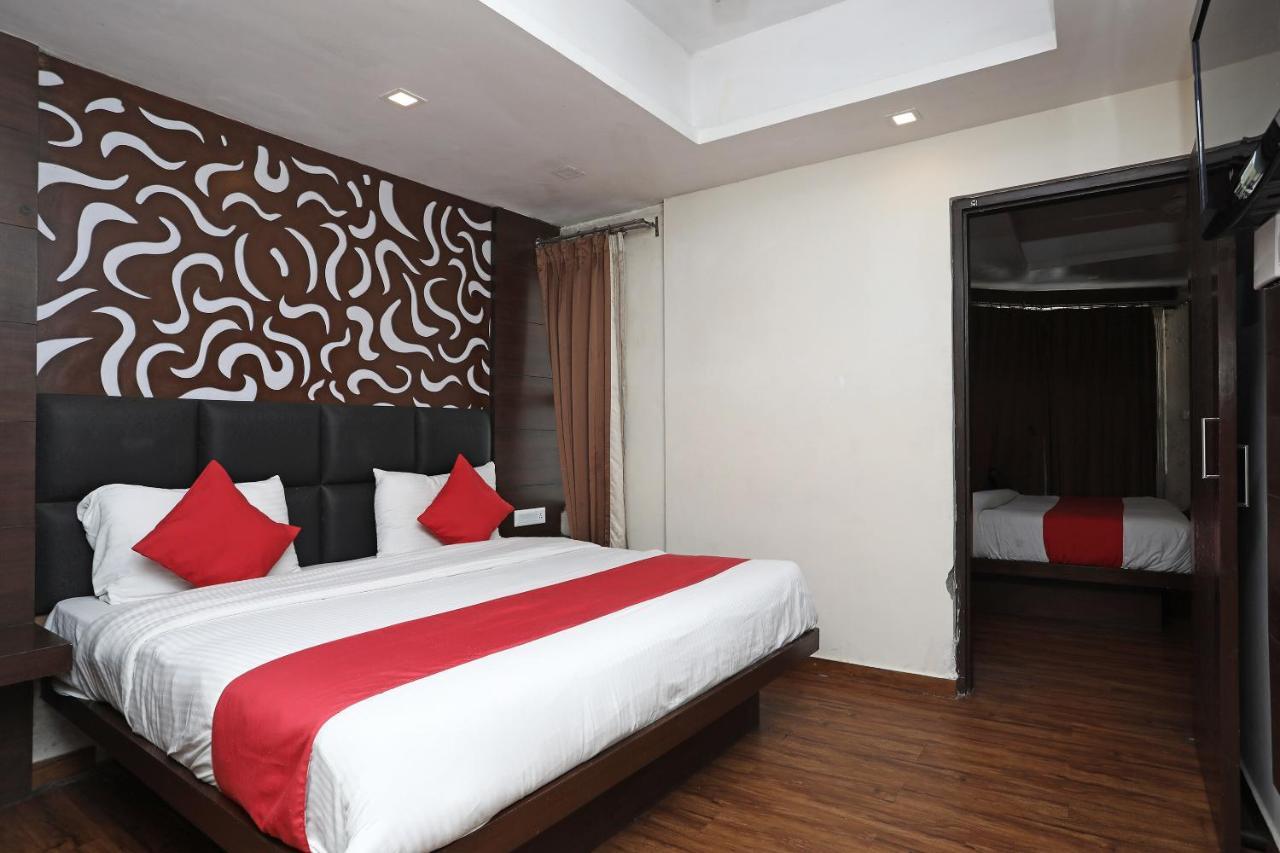 Oyo 4956 Hotel Maharaja Palace Kanpur Dış mekan fotoğraf