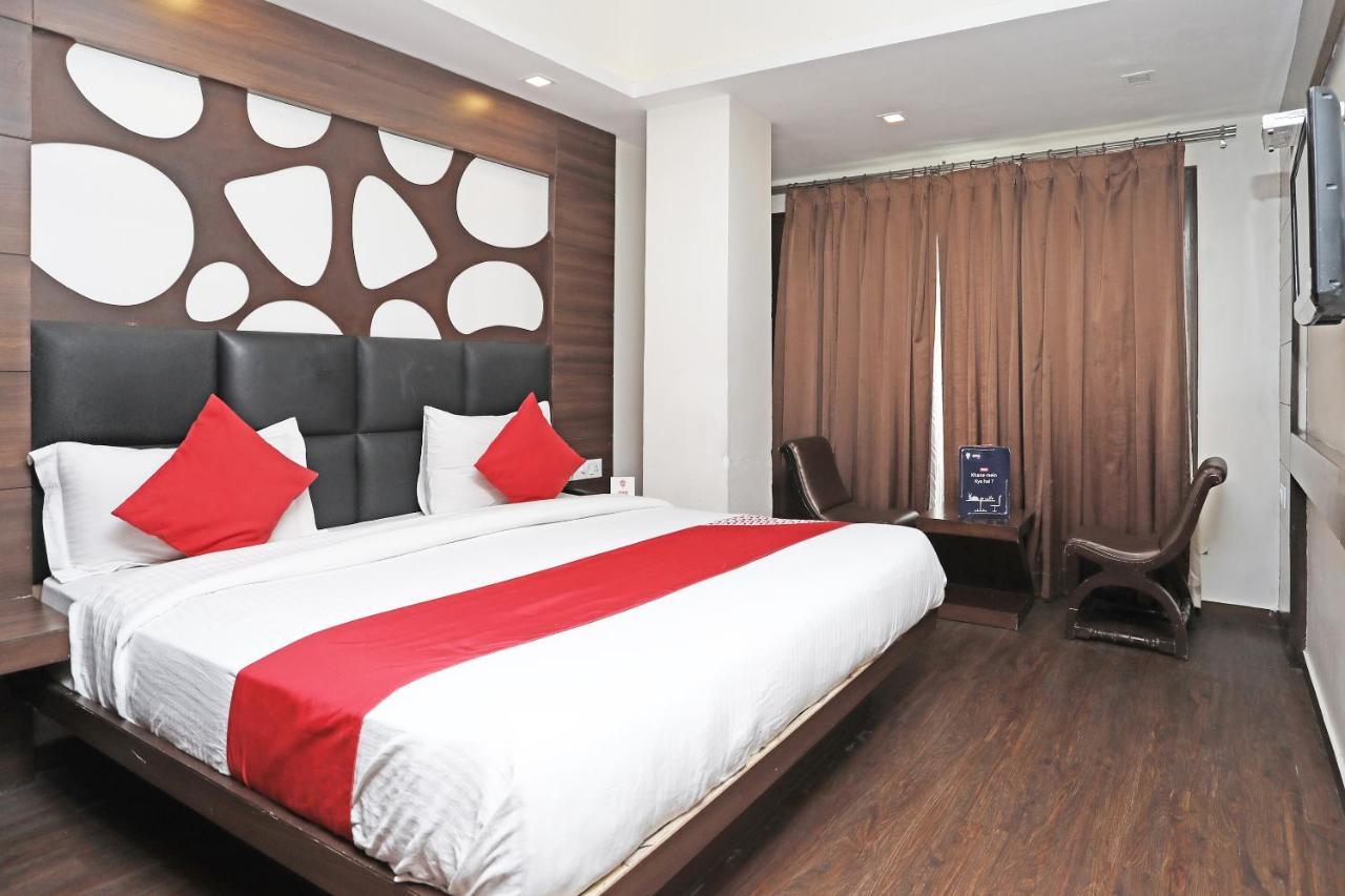 Oyo 4956 Hotel Maharaja Palace Kanpur Dış mekan fotoğraf