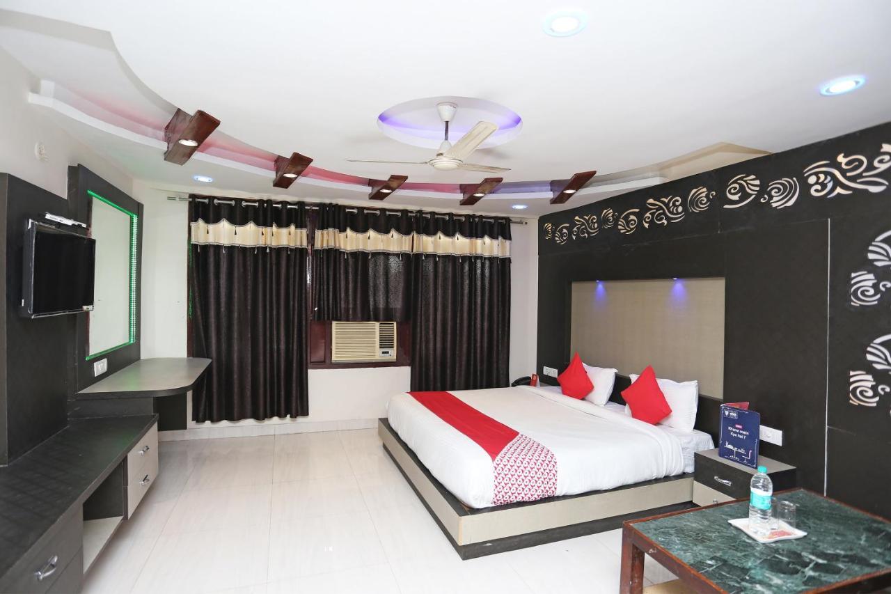 Oyo 4956 Hotel Maharaja Palace Kanpur Dış mekan fotoğraf