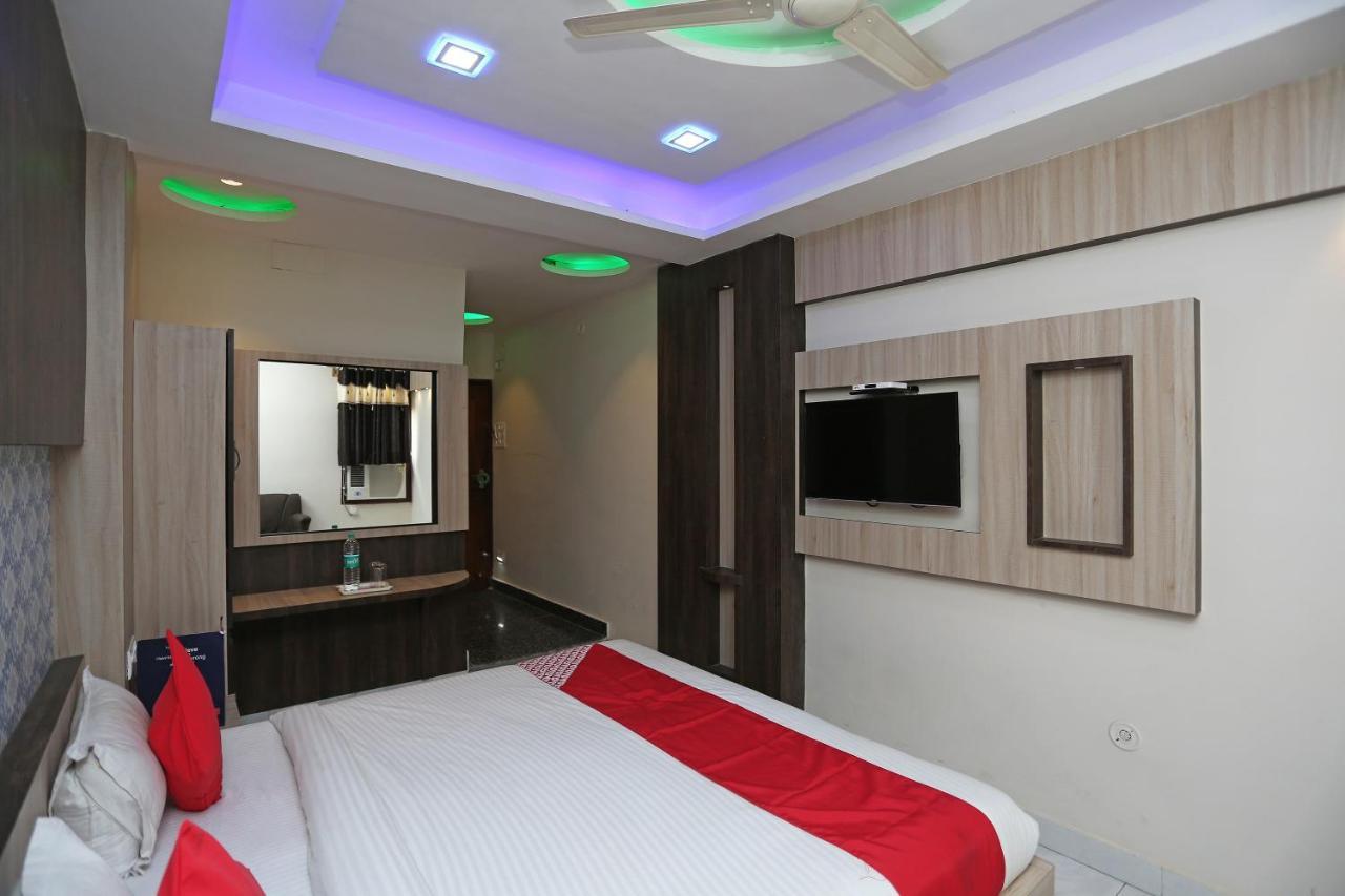 Oyo 4956 Hotel Maharaja Palace Kanpur Dış mekan fotoğraf