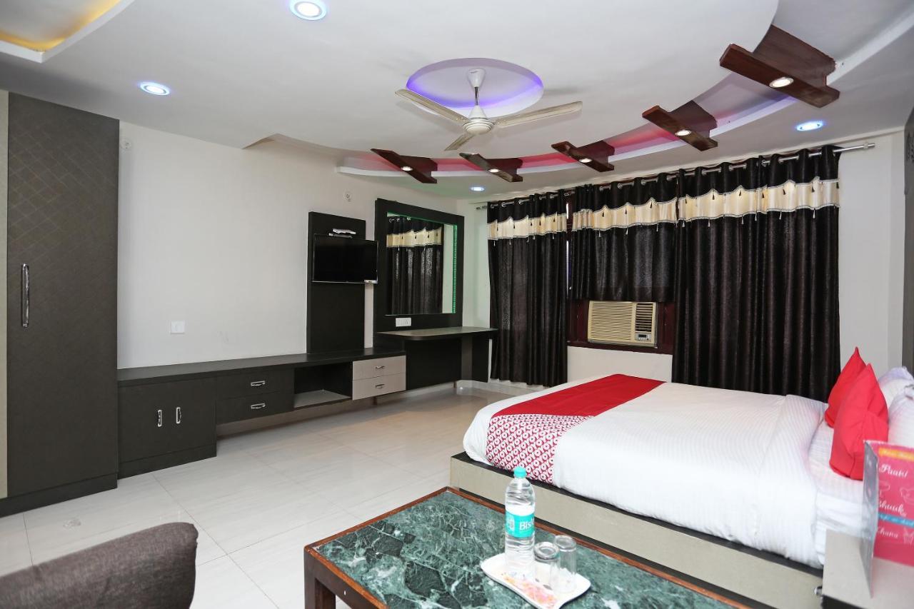 Oyo 4956 Hotel Maharaja Palace Kanpur Dış mekan fotoğraf